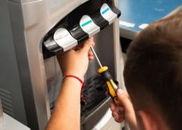 Tecnico especializado en Mantenimiento de electrodomésticos Servicio de Mantenimiento de electrodomésticos en Medellin